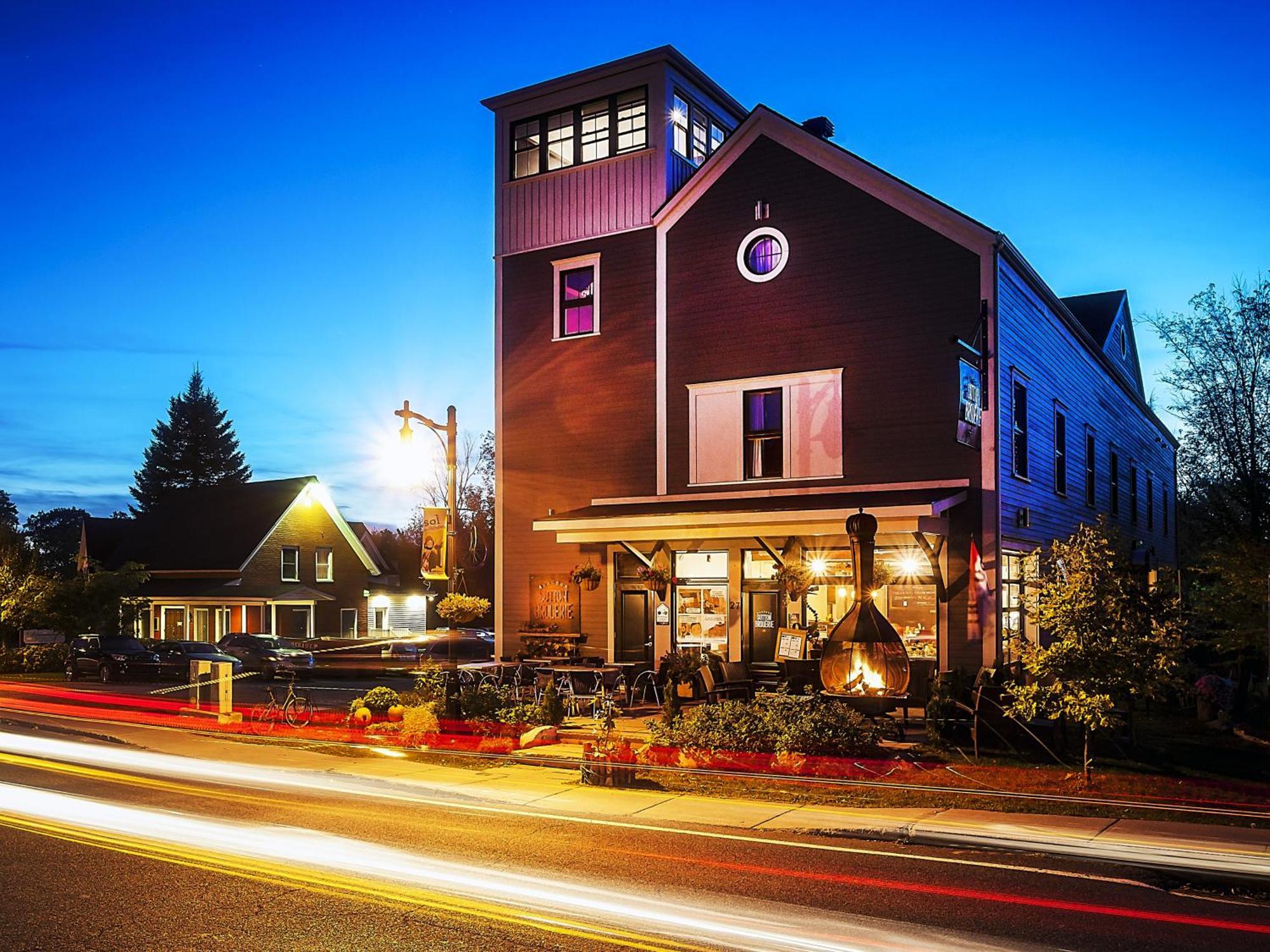 Auberge Sutton Brouerie Exterior foto