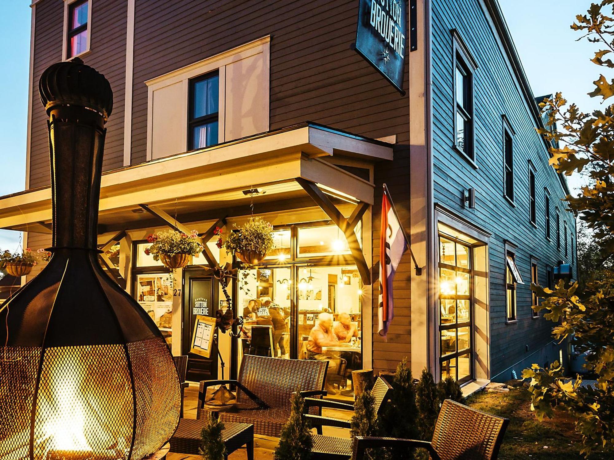 Auberge Sutton Brouerie Exterior foto